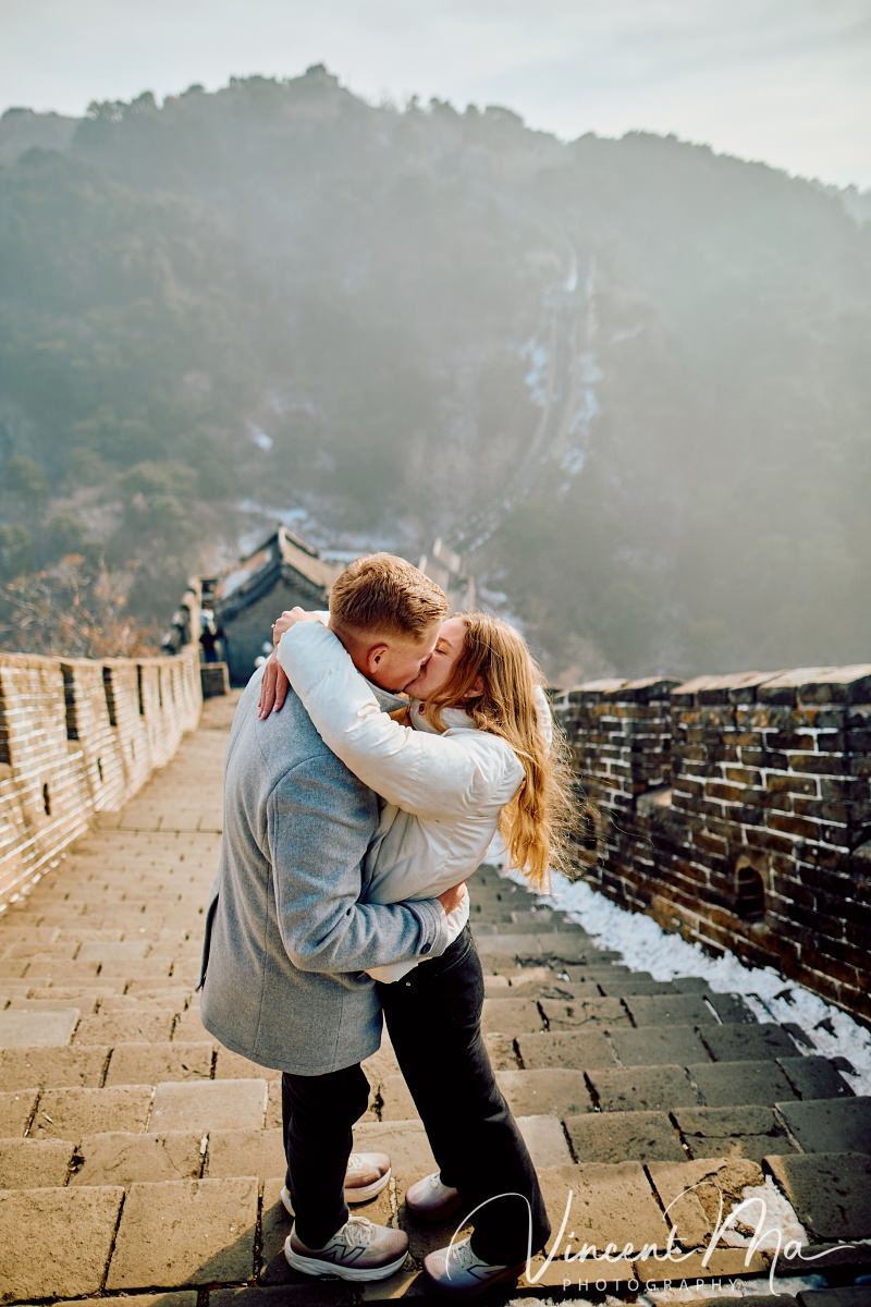 South African couple proposal at Mutianyu Great Wall Watchtower 6 in winter