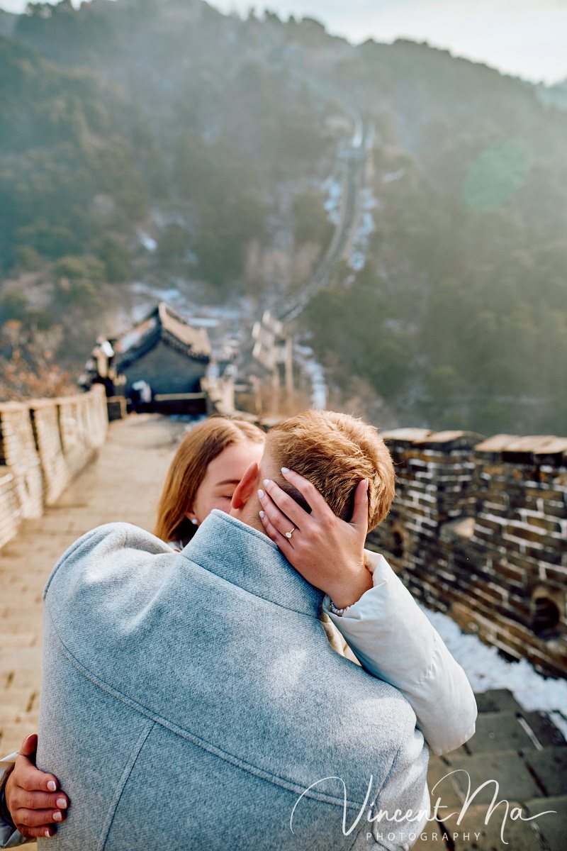 South African couple proposal at Mutianyu Great Wall Watchtower 6 in winter