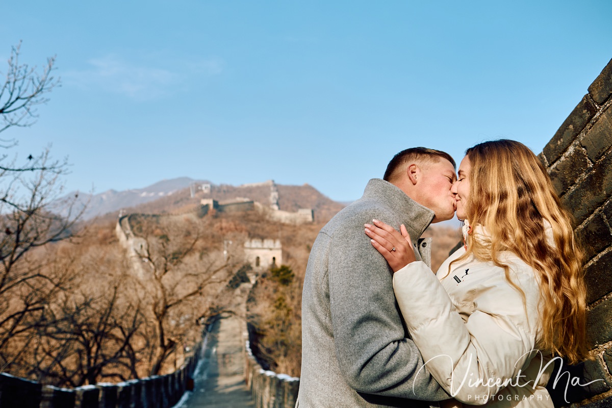 South African couple proposal at Mutianyu Great Wall Watchtower 7 in winter